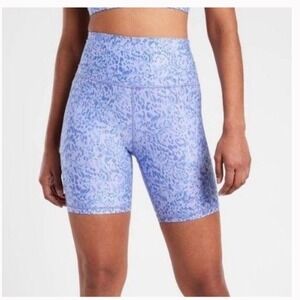 ATHLETA‎ Elation Printed 7" Short Liquid Petals Victoria Periwinkle Purple